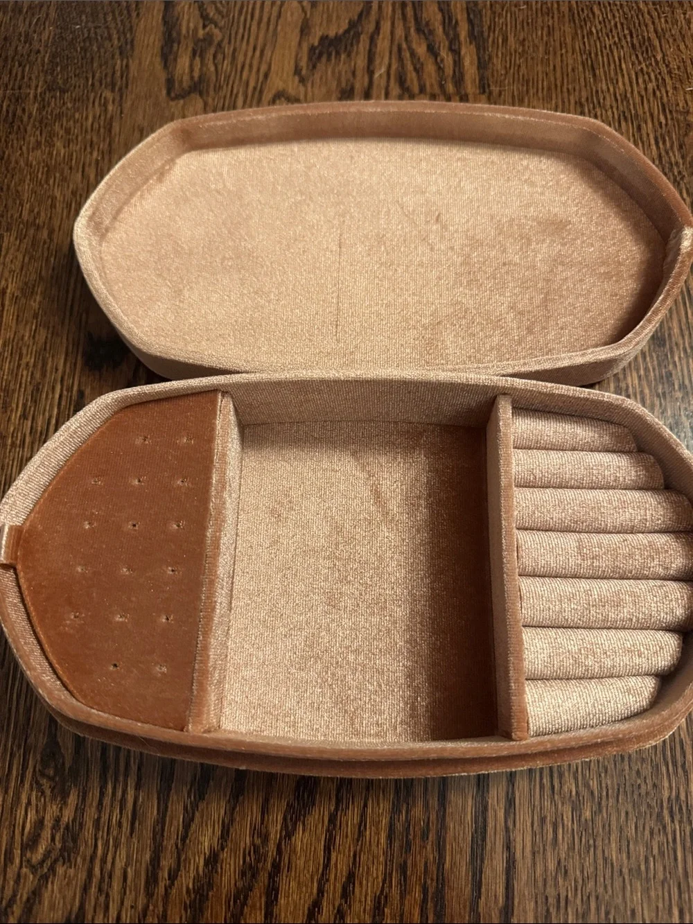 Kendra Scott jewelry box